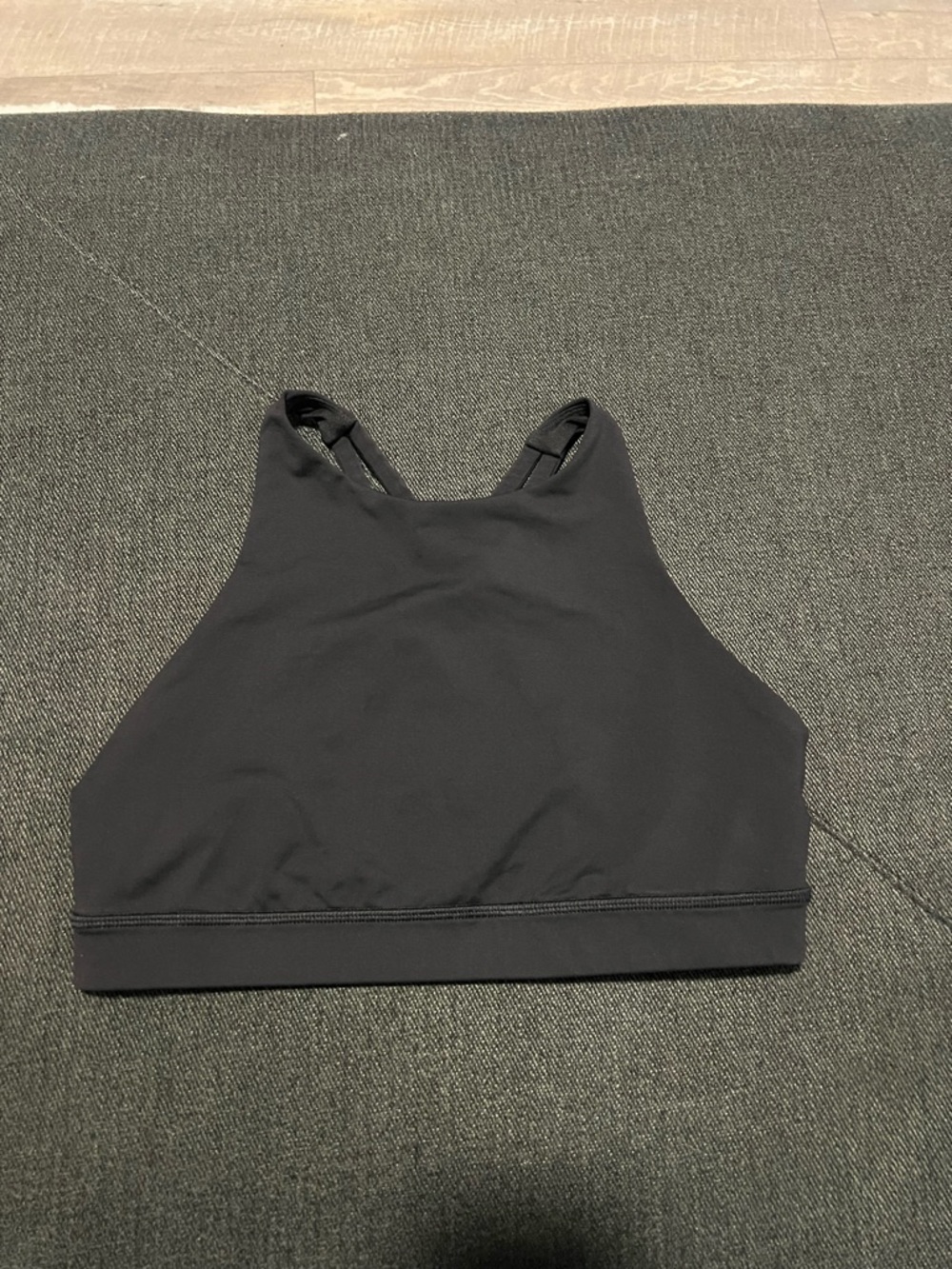 Black Lululemon High-Neck Sports Bra Size 8